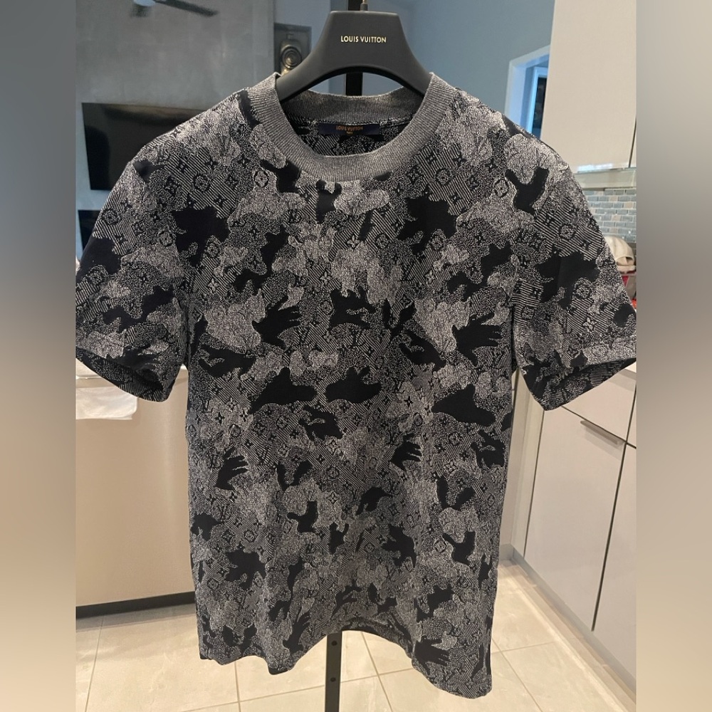 Louis Vuitton Unisex Camouflage LV Monogram Logo Print Shirt with COA.